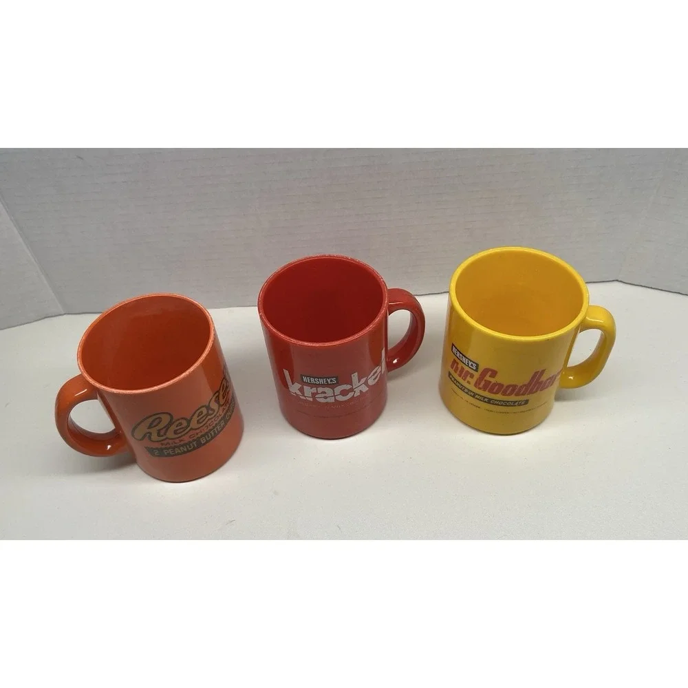 Lot Of‎ 3 Plastic Hersheys 4